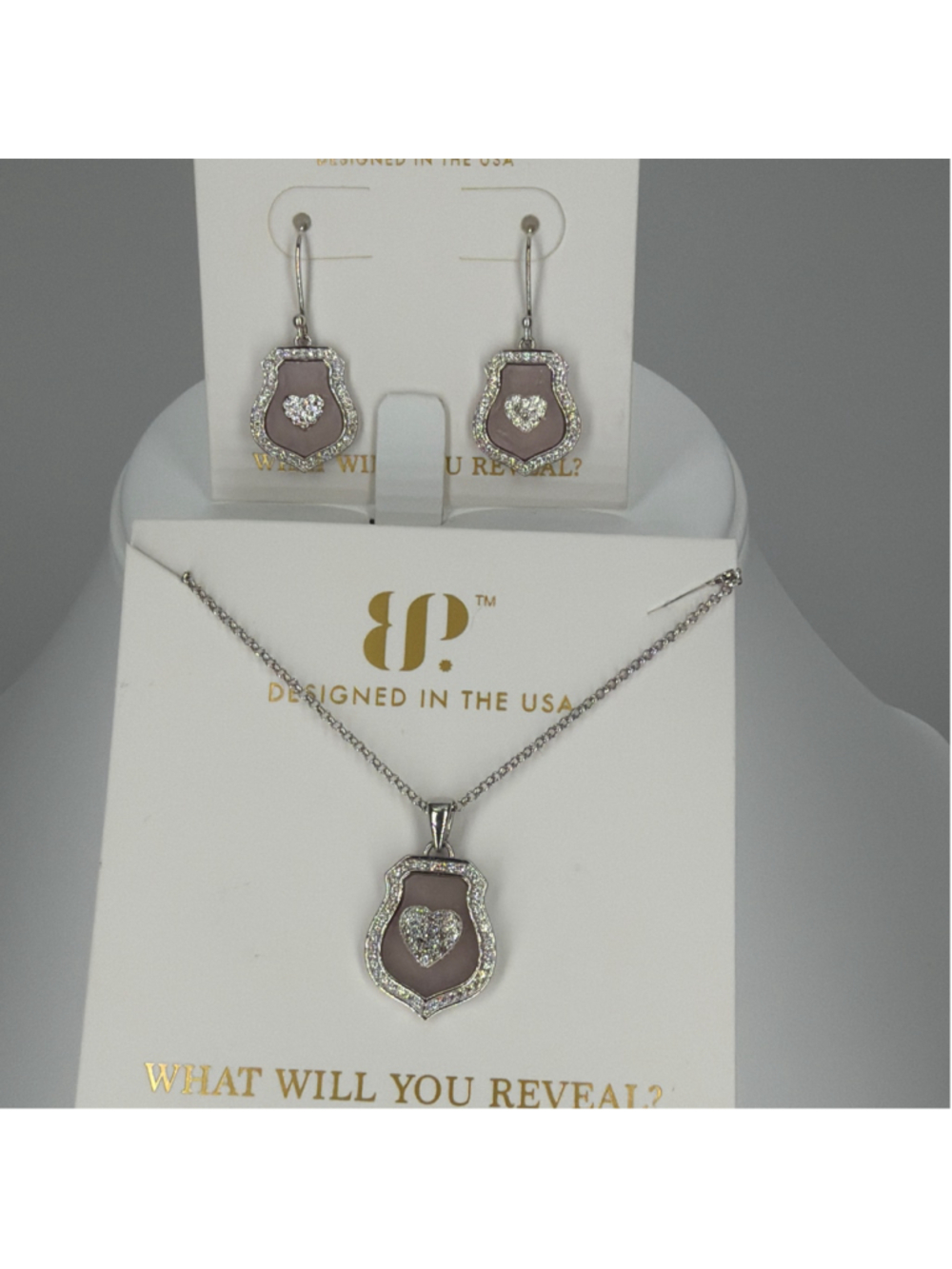 Bomb Party True Heart Crest Jewelry Set Earrings/Necklace Pink/Silver